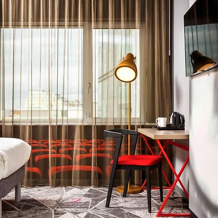 Ibis Styles London Ealing Hotel Exterior photo