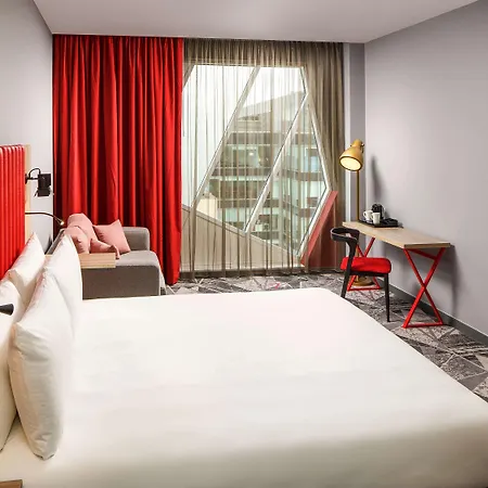 Ibis Styles London Ealing Hotel Exterior photo